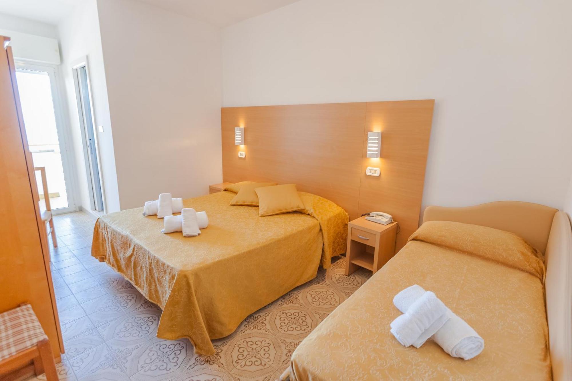 Hotel Patrizia Річчоне Екстер'єр фото