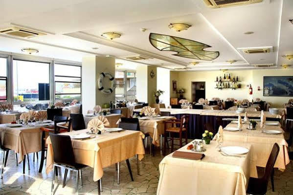 Hotel Patrizia Річчоне Екстер'єр фото